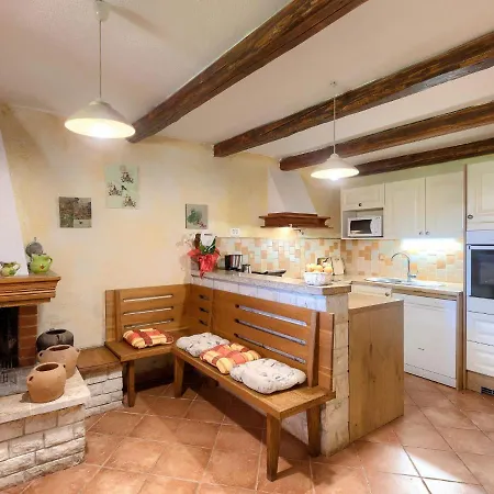 Holiday home Prisedi By Interhome