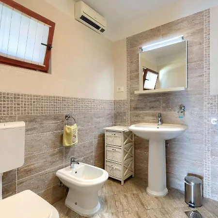 Hébergement de vacances Prisedi By Interhome