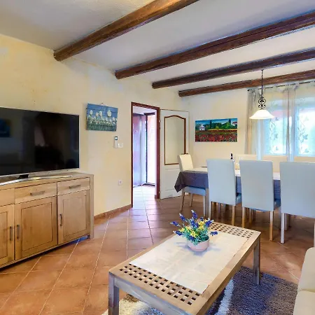 Hébergement de vacances Prisedi By Interhome