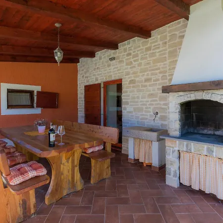 Prisedi By Interhome * Krnica