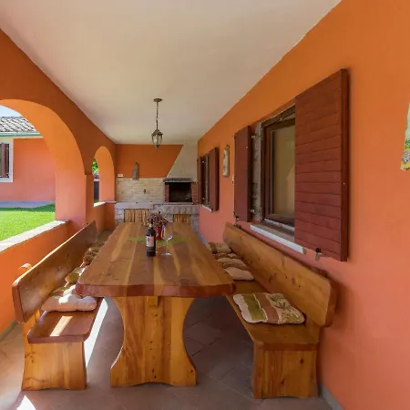 Prisedi By Interhome